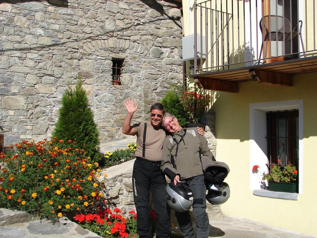 Affittacamere Grand Saint Bernard Gignod Esterno foto